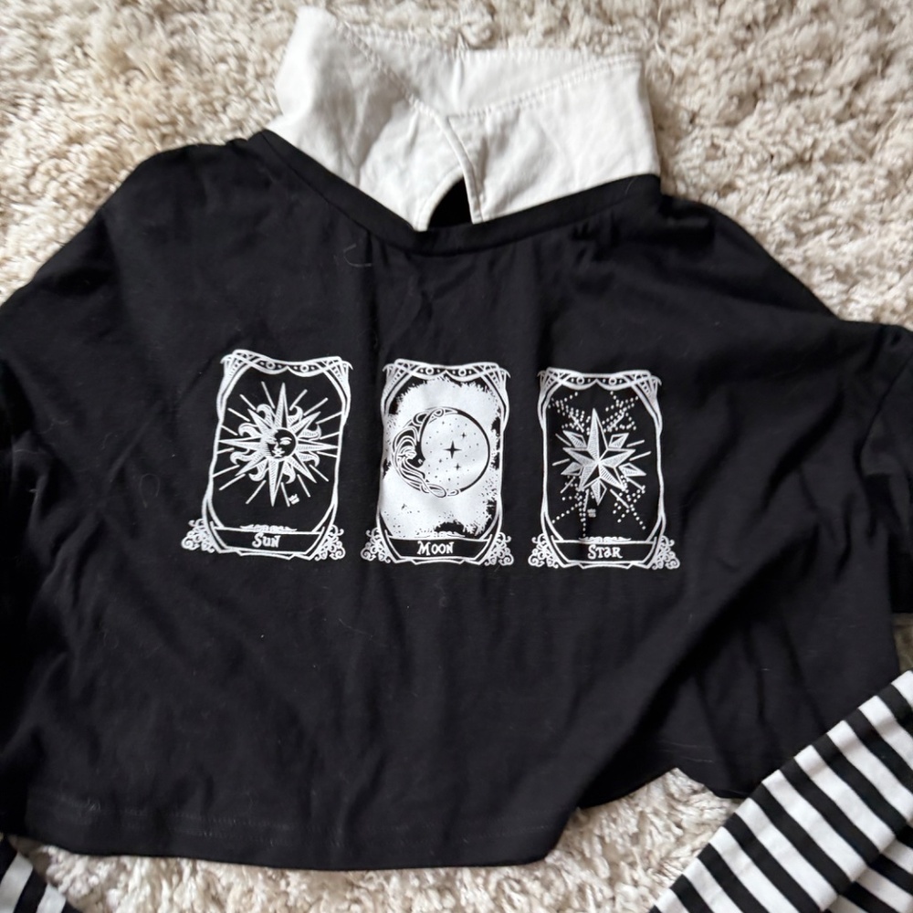Stylish ROMWE Black and White moon Sun, stars astronomical horoscope Tarot Crop - Picture 7 of 7